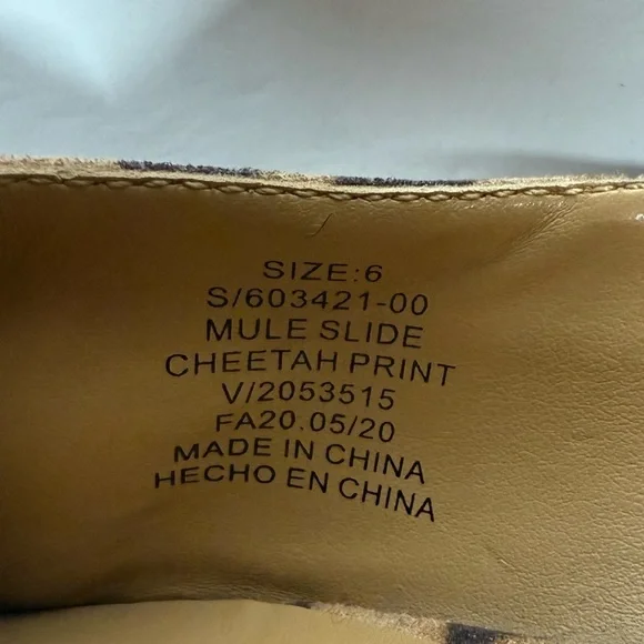 Banana Republic Flats Low Heel Cheetah Print Mules Slide On Shoes Women’s Size 6 - Picture 11 of 11